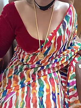 Roja-Telugu777 Live XXX-Chat