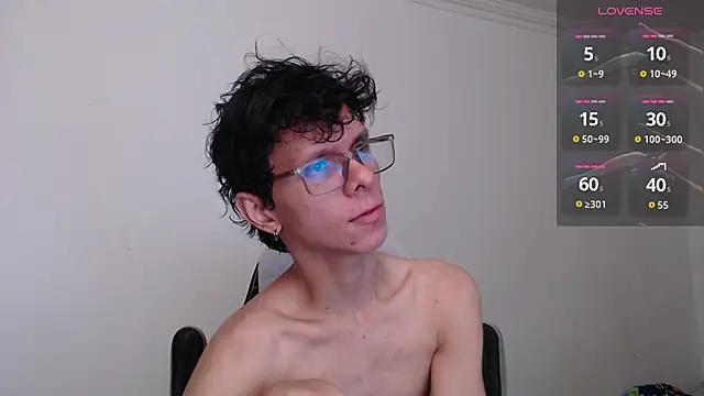 bryamado69's Webcam Show