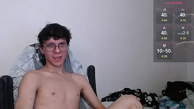 bryamado69 网络视讯表演