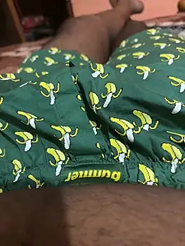 Pokazy przed kamerką – Jon410