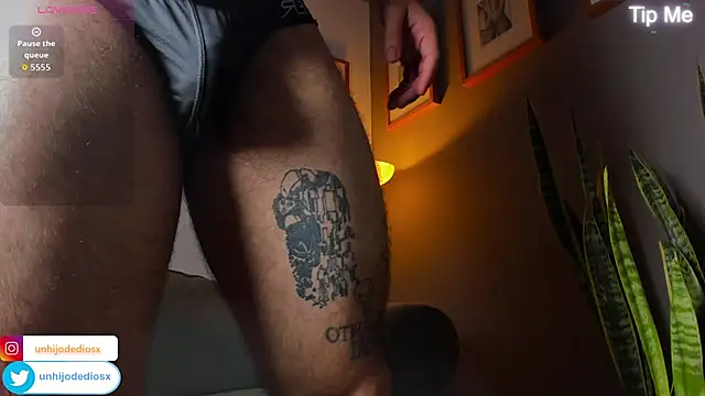 Ackerman_Eren_'s Live XXX Chat