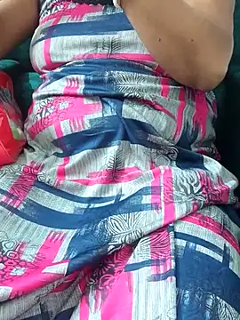 Pokój czatu na żywo – BongQueen9