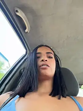 Show modela Laura_fernandezII na web-kameri