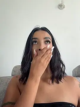 Annacherry_77 Pertunjukan Webcam