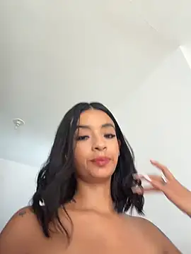 Annacherry_77's Webcam Show
