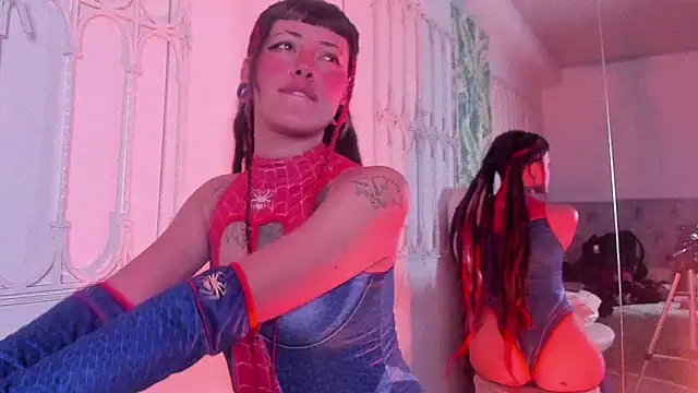 Show modela _sharlotte777 na web-kameri