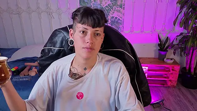 Chat XXX en directo de _sharlotte777