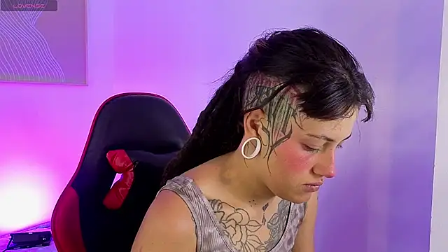 Chat +18 de _sharlotte777 ao vivo