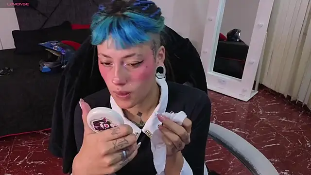 Živý XXX chat _sharlotte777