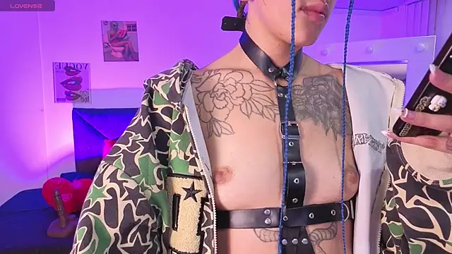 Živý XXX chat _sharlotte777