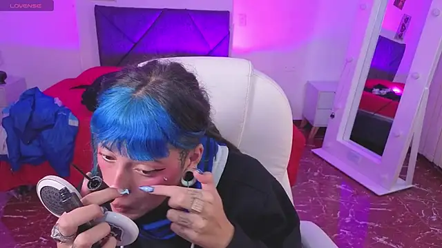 Živý XXX chat _sharlotte777