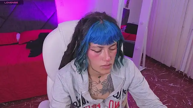 צ'אט XXX בשידור חי של _sharlotte777