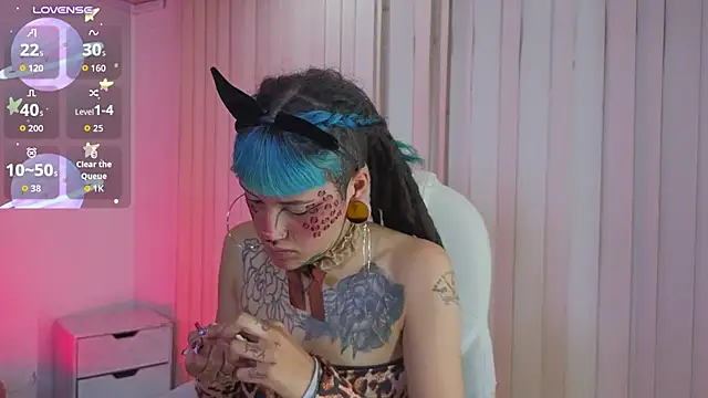 _sharlotte777's Live XXX Chat