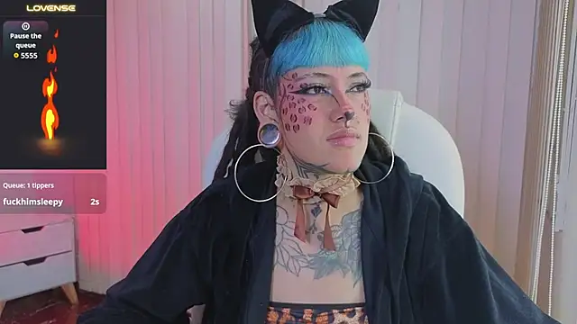 Show modela _sharlotte777 na web-kameri
