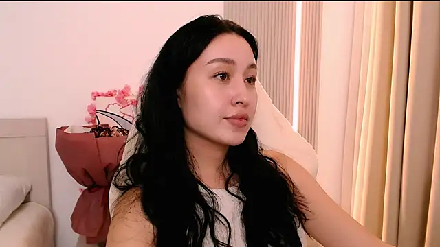 Ann__Cute Adlı Modelin Canlı XXX Sohbeti