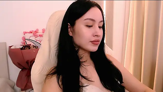 Ann__Cute Adlı Modelin Canlı XXX Sohbeti