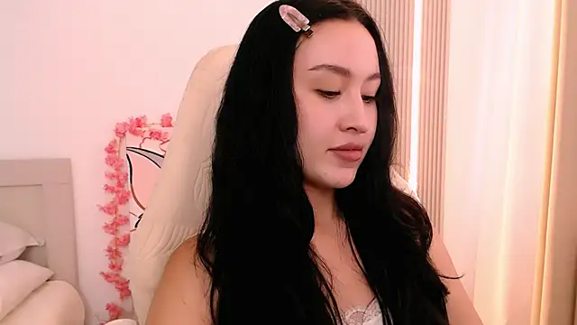 Ann__Cute Chat XXX in diretta