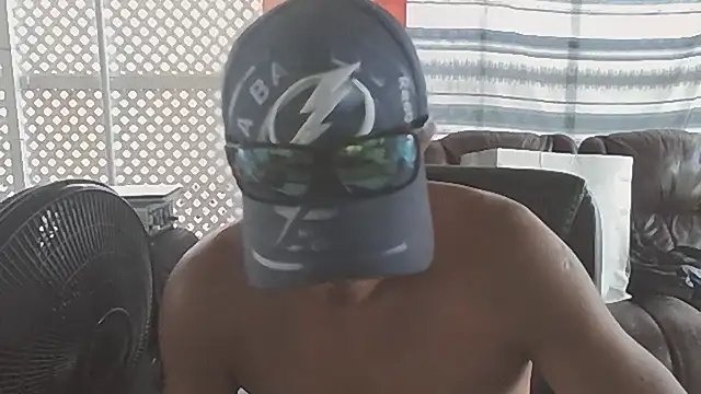 cubano1082's Webcam Show