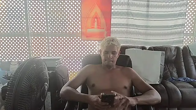 cubano1082 Webcam Show