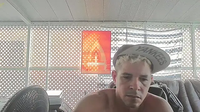 cubano1082's Webcam Show