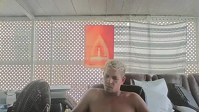 הופעת וובקאם של cubano1082