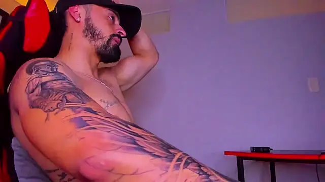 MAXIMUS_MASTER_ Show in webcam