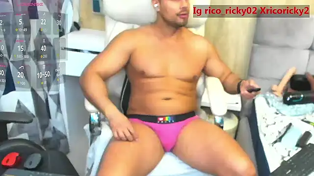 rico_ricky 网络视讯表演