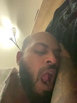 islandvybee55's Webcam Show