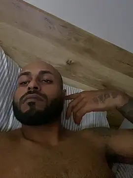 islandvybee55's Webcam Show