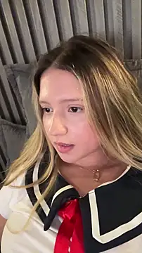 MiaPetit_'s Webcam Show