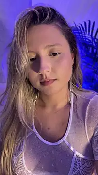 MiaPetit_ live XXX chat