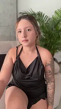MiaPetit_ – Live XXX-chat