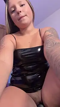 MiaPetit_ Live XXX Chat