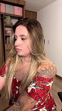 MiaPetit_'s Live XXX Chat