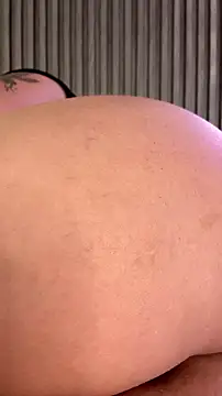MiaPetit_ – Live XXX-chat