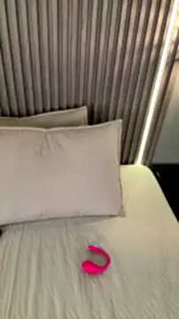 MiaPetit_ Adlı Modelin Canlı Sohbet Odası