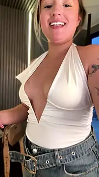 MiaPetit_ Adlı Modelin Canlı Sohbet Odası