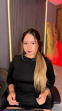 Chat XXX ao vivo de MiaPetit_