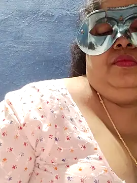 tamilthanushri 在線直播表演