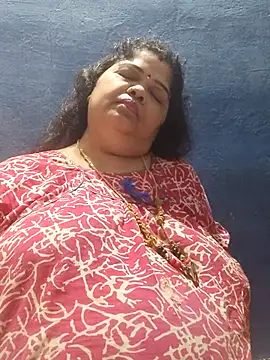 tamilthanushri Chat XXX live