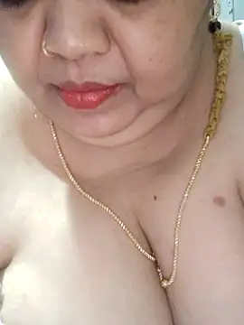 tamilthanushri Chat XXX live