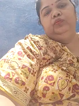 tamilthanushri লাইভ XXX চ্যাট