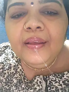 tamilthanushri 网络视讯表演