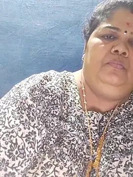 tamilthanushri live XXX chat