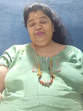 tamilthanushri Live XXX-Chat