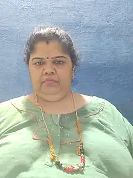 tamilthanushri লাইভ XXX চ্যাট
