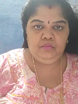 tamilthanushri Chat XXX in diretta