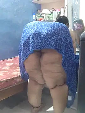 tamilthanushri Adlı Modelin Canlı XXX Sohbeti