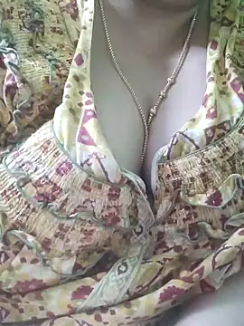 tamilthanushri – Live XXX-chat