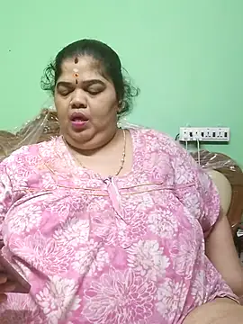 tamilthanushri Adlı Modelin Canlı XXX Sohbeti